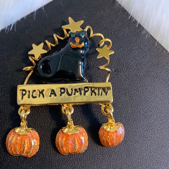 Vintage Halloween black cat, pick a pumpkin Fall black, orange & gold brooch pin - Picture 6 of 8